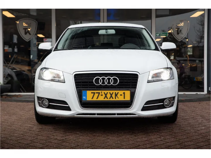 Audi A3 Sportback 1.2 TFSI Ambition Advance  Image 2